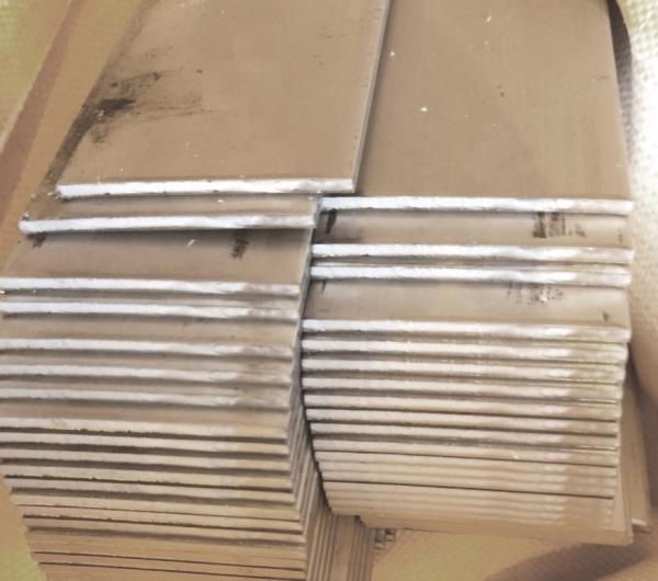 Полоса нержавеющая матовая горячекатаная 80х5мм AISI 304 длина 3м